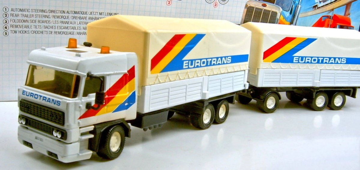 Hot Wheels DAF Road Train