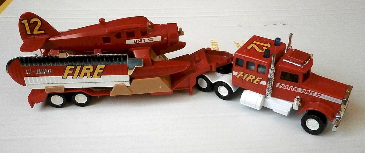 Hot Wheels Fire Spotter Plane Transporter