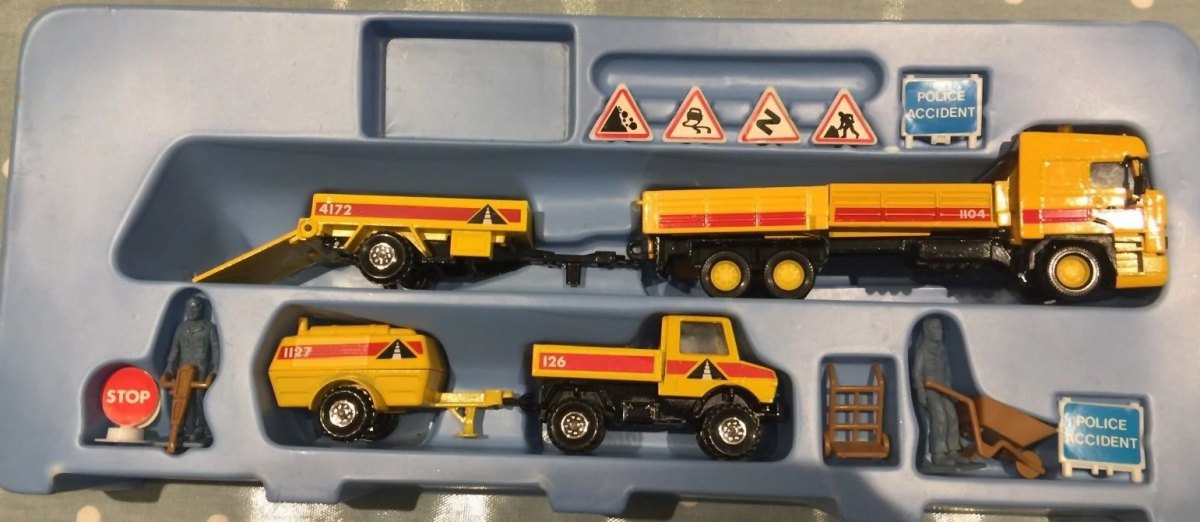 Hot Wheels Road Construction Set