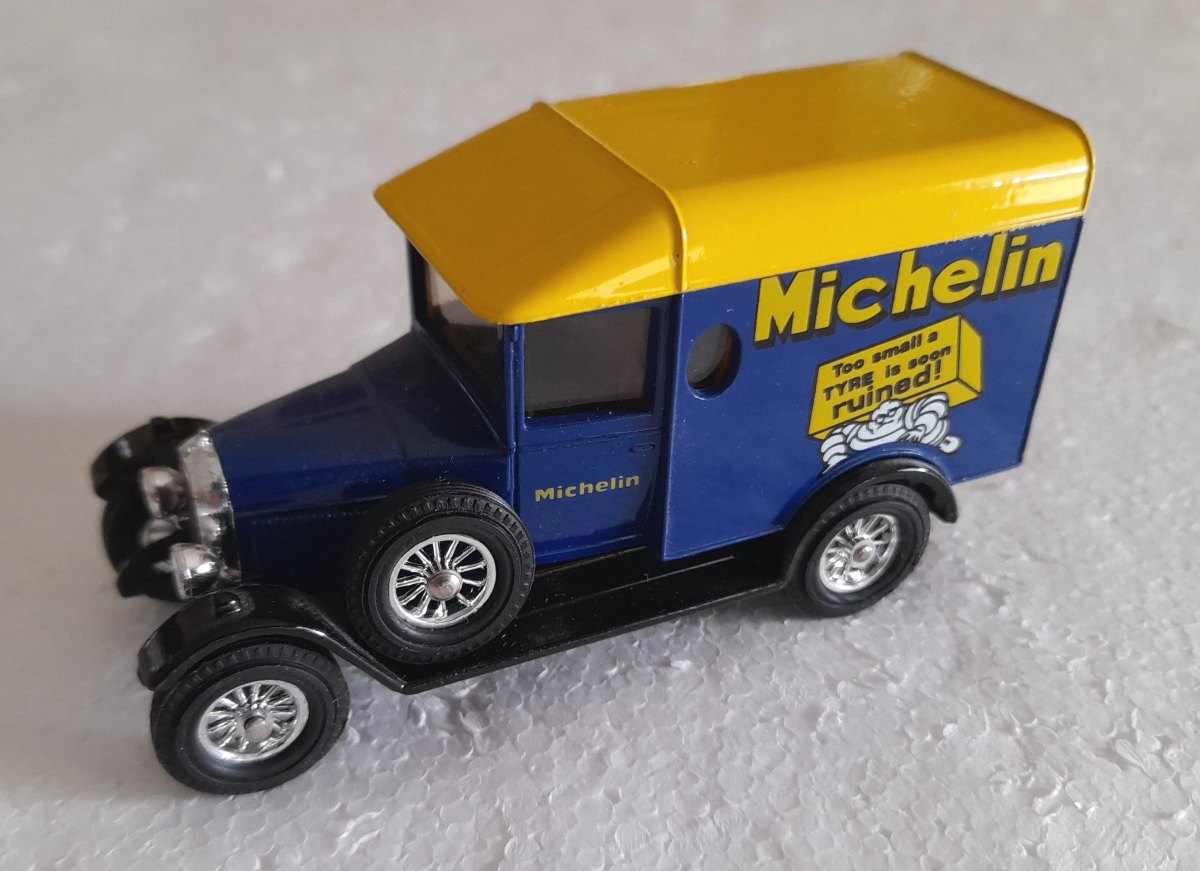 Hot Wheels 1929 Morris Light Van