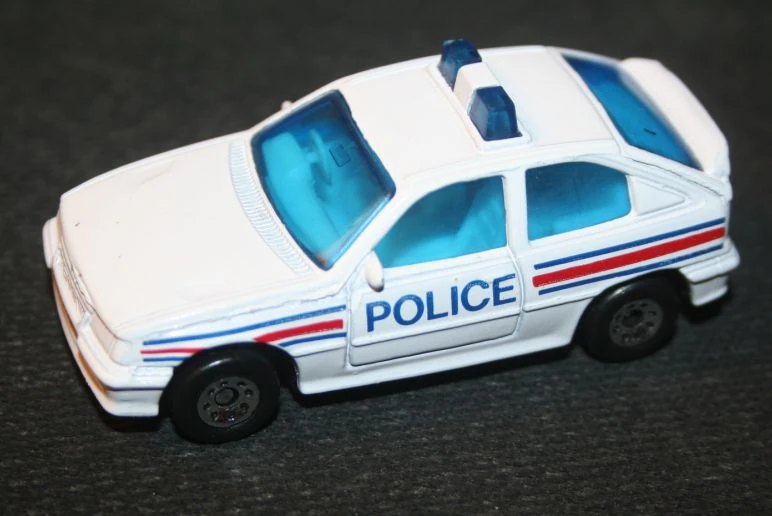 Hot Wheels Vauxhall Astra Police Car