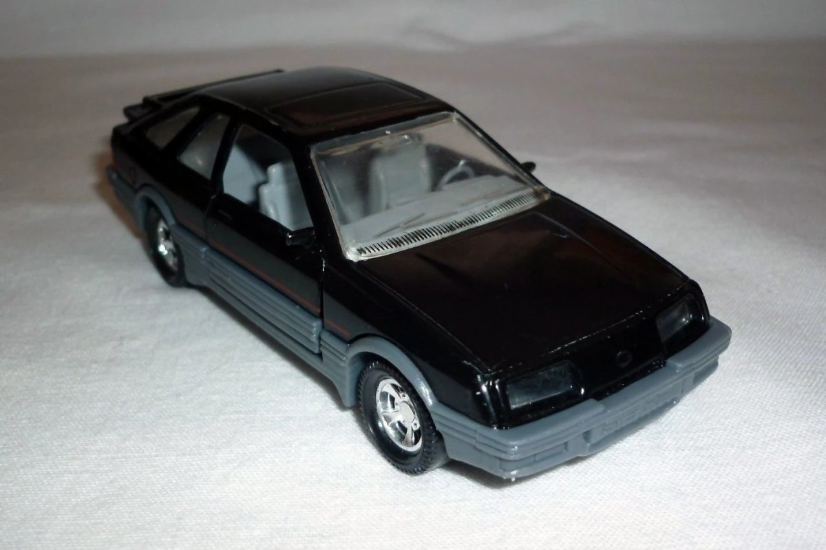 Hot Wheels Ford Sierra XR4i