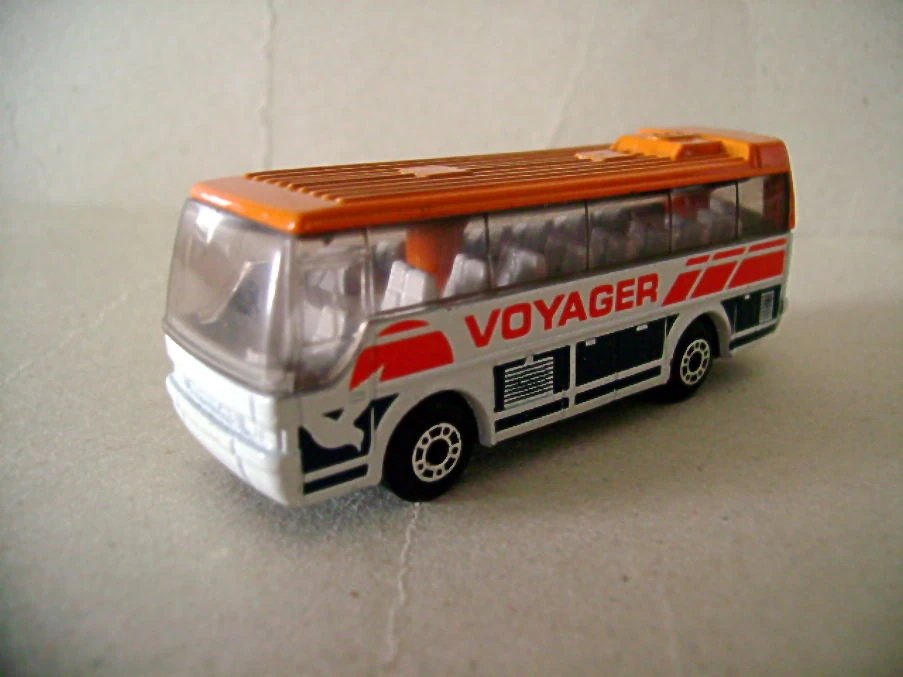 Hot Wheels Ikarus Coach