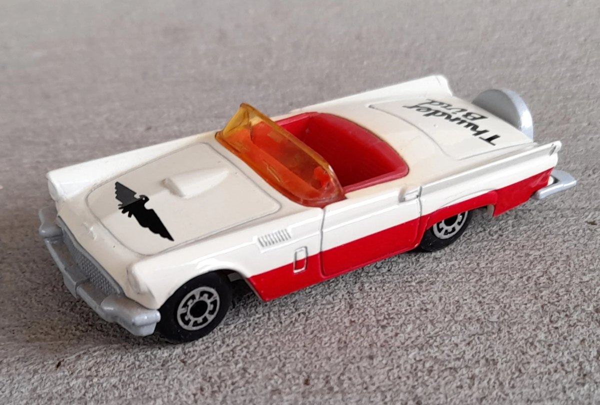 Hot Wheels 1957 Ford Thunderbird