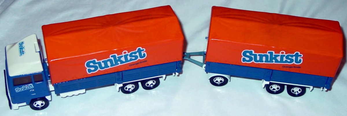 Hot Wheels Ford Transcontinental