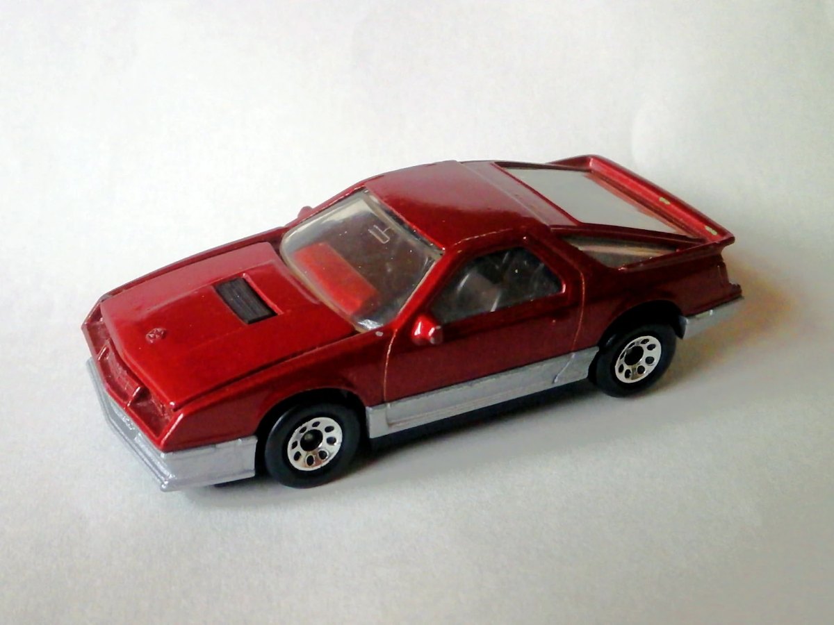 Hot Wheels 1984 Dodge Daytona Turbo Z