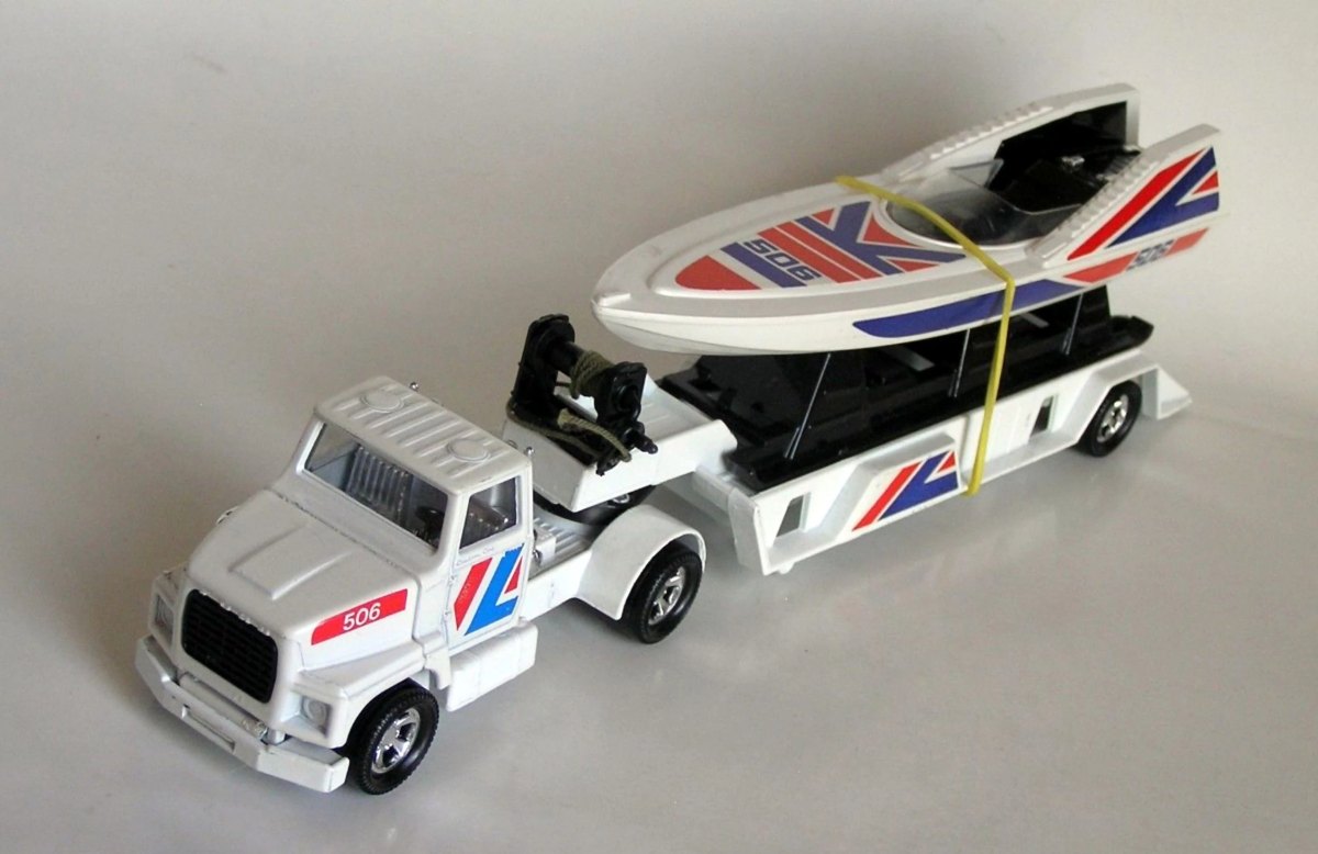Hot Wheels Ford Boat Transporter