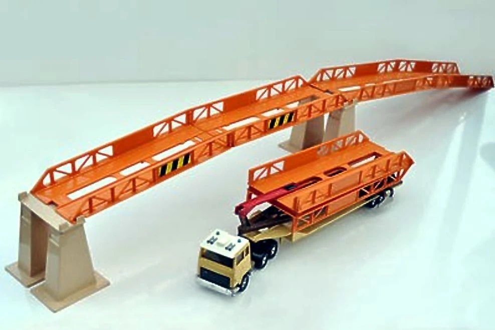 Hot Wheels Bridge Transporter