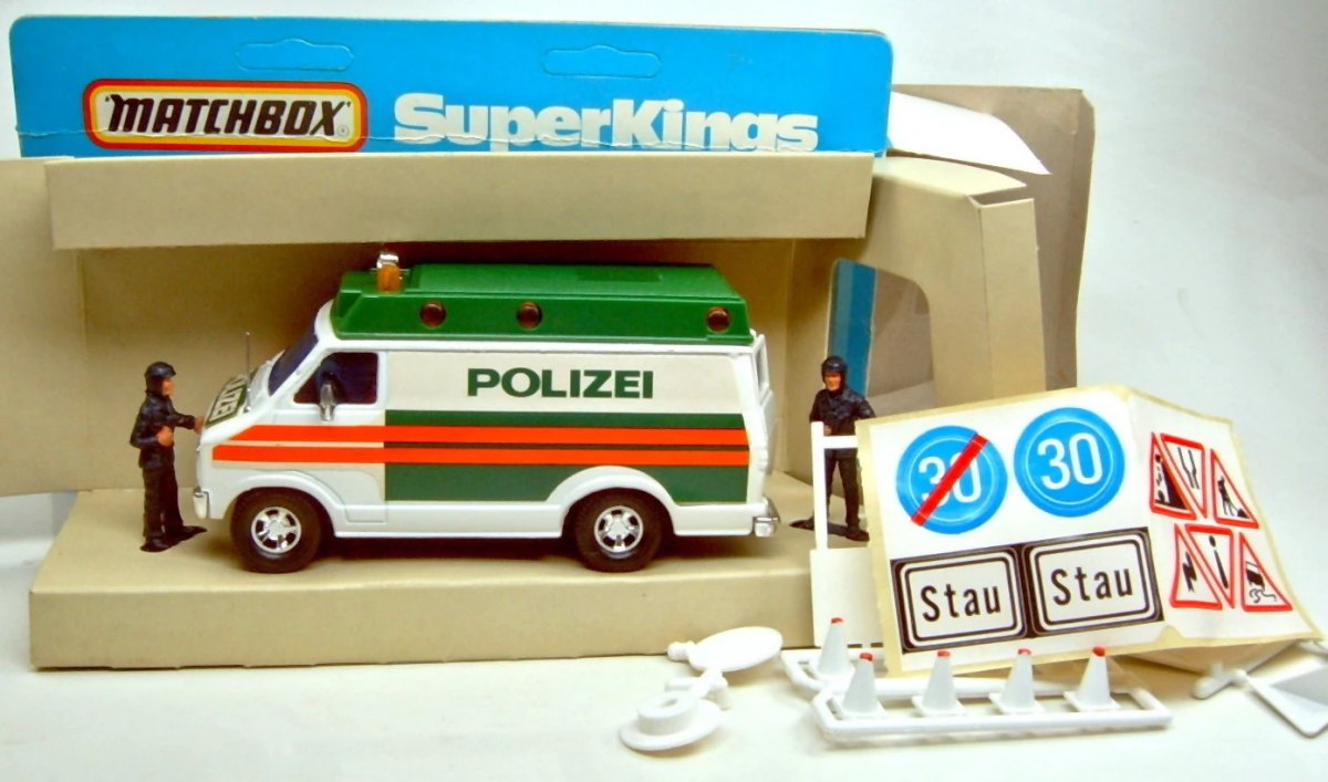 Hot Wheels Dodge Polizei Van