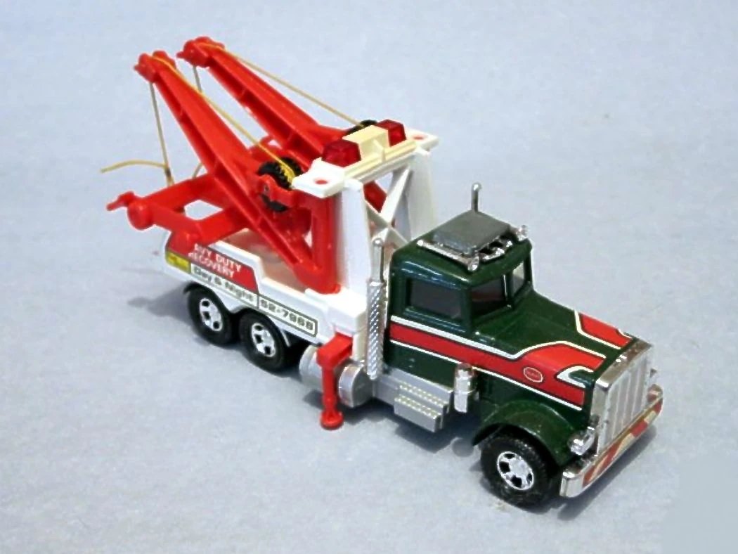 Hot Wheels Peterbilt Wreck Truck