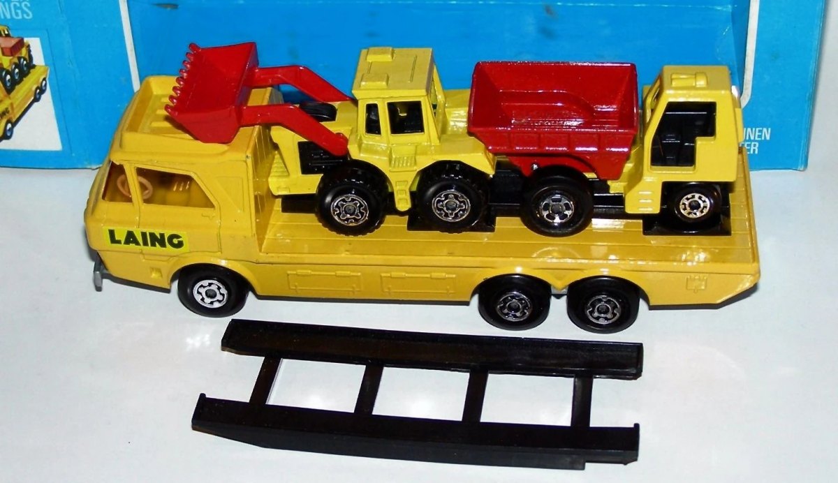 Hot Wheels Construction Transporter