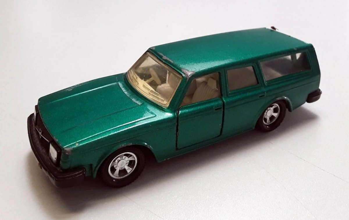 Hot Wheels Volvo Estate