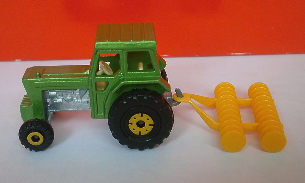 Hot Wheels Tractor