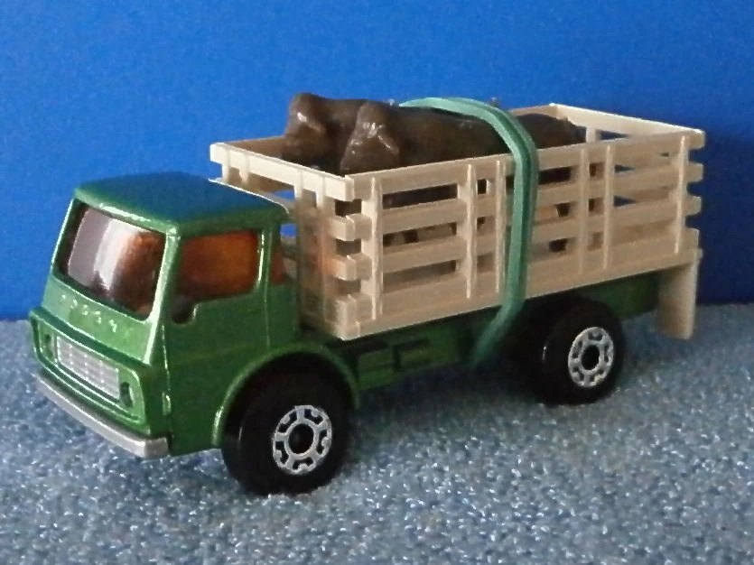 Hot Wheels Cattle Truck