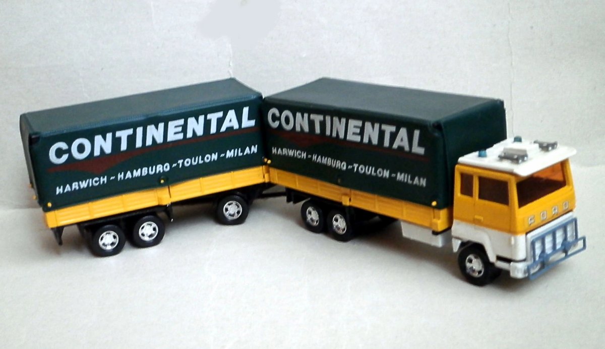 Hot Wheels Ford Transcontinental (Continental)