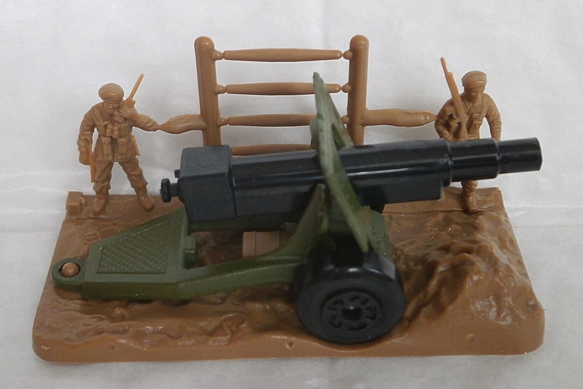 Hot Wheels Field Gun