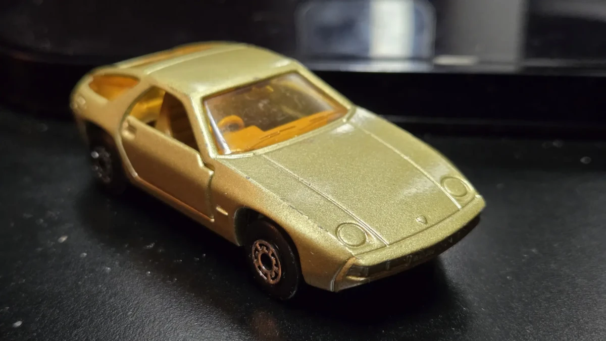 1980 Porsche 928 Beige: No Package: Image 3
