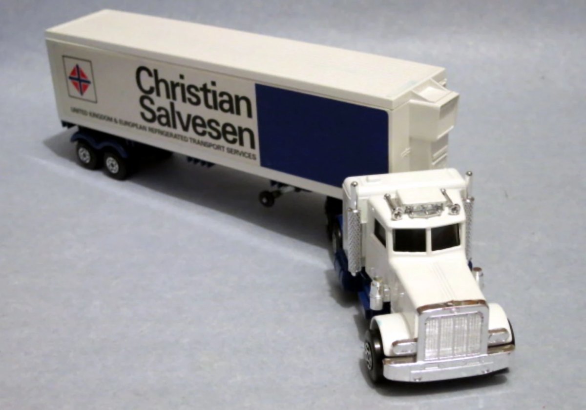 Hot Wheels Peterbilt Container Truck (Christian Savesen)