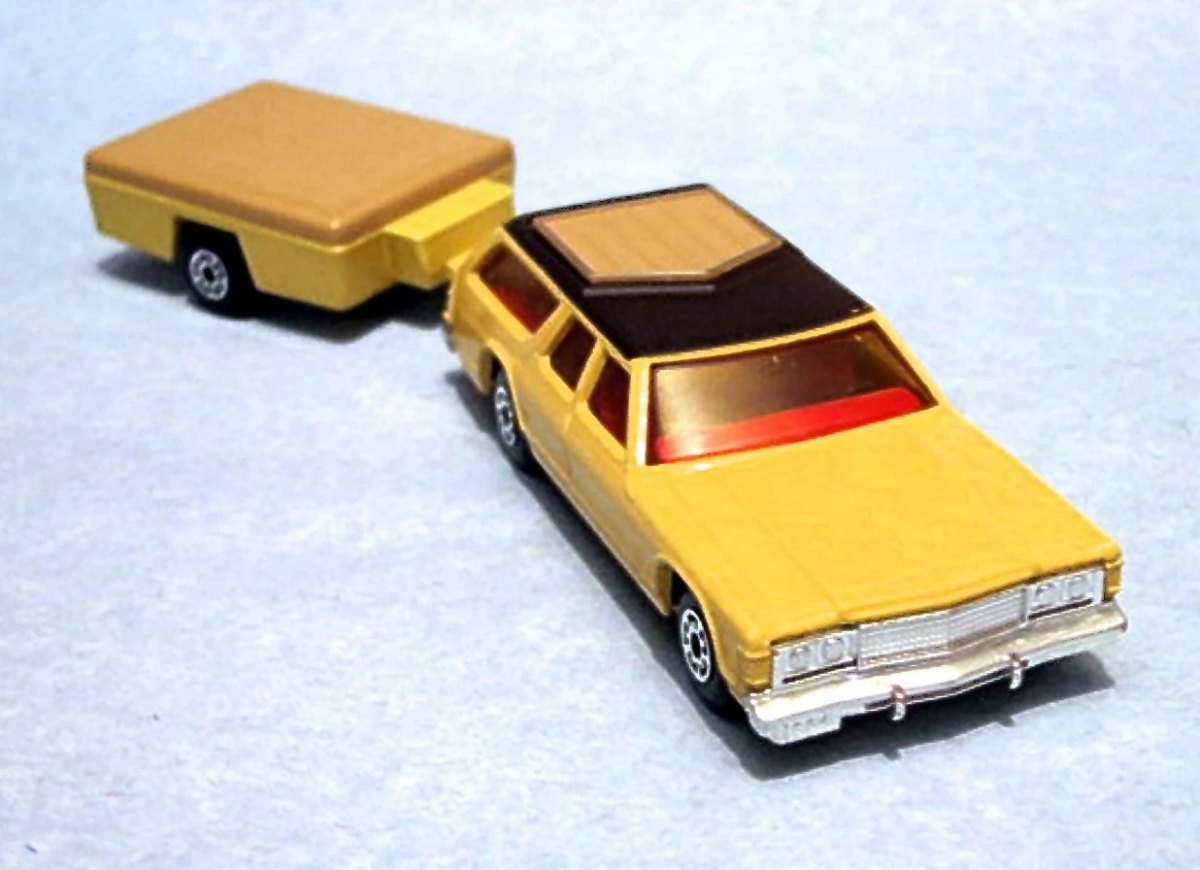 Hot Wheels Dodge Monaco and Trailer