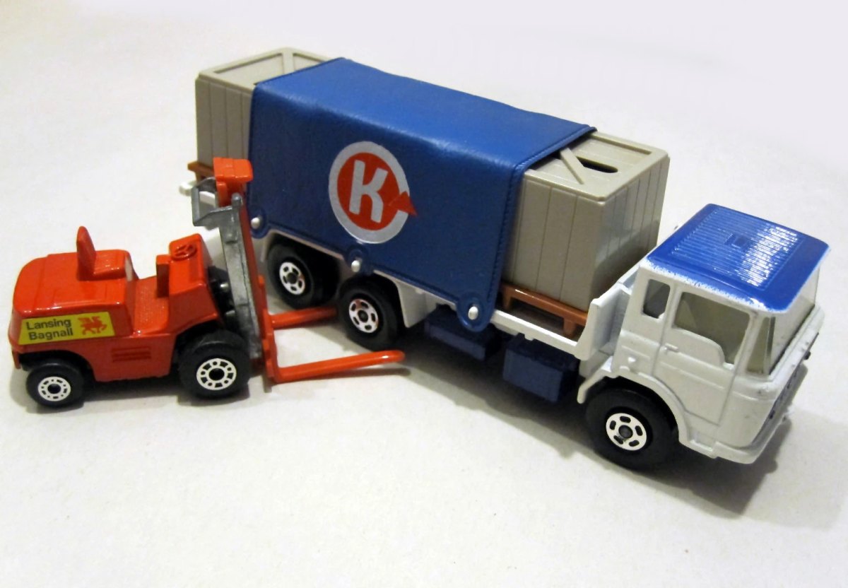 Hot Wheels Pallet Truck