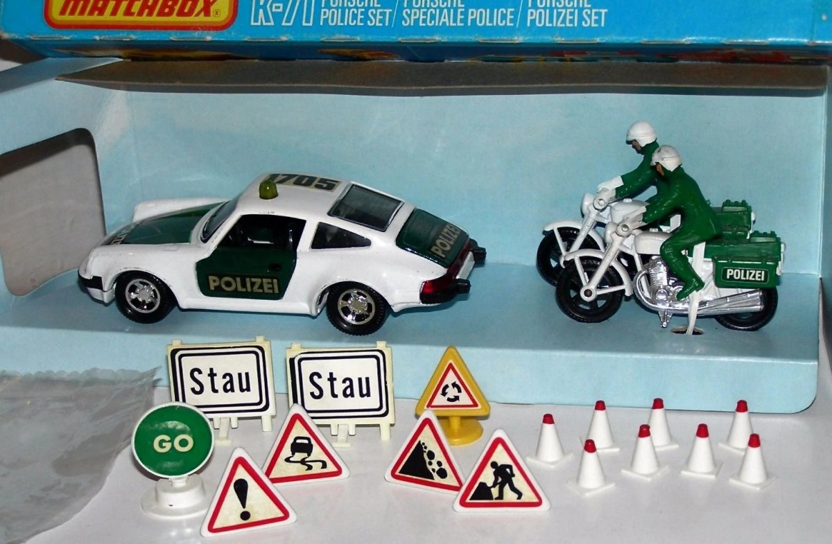 Hot Wheels Porsche Polizei Set