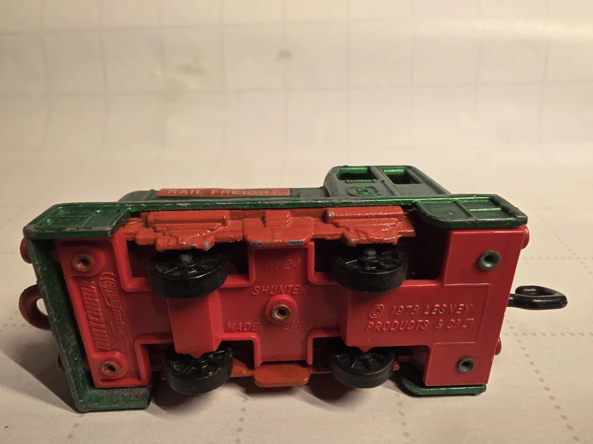 1978 Shunter Green: No Package: Image 2
