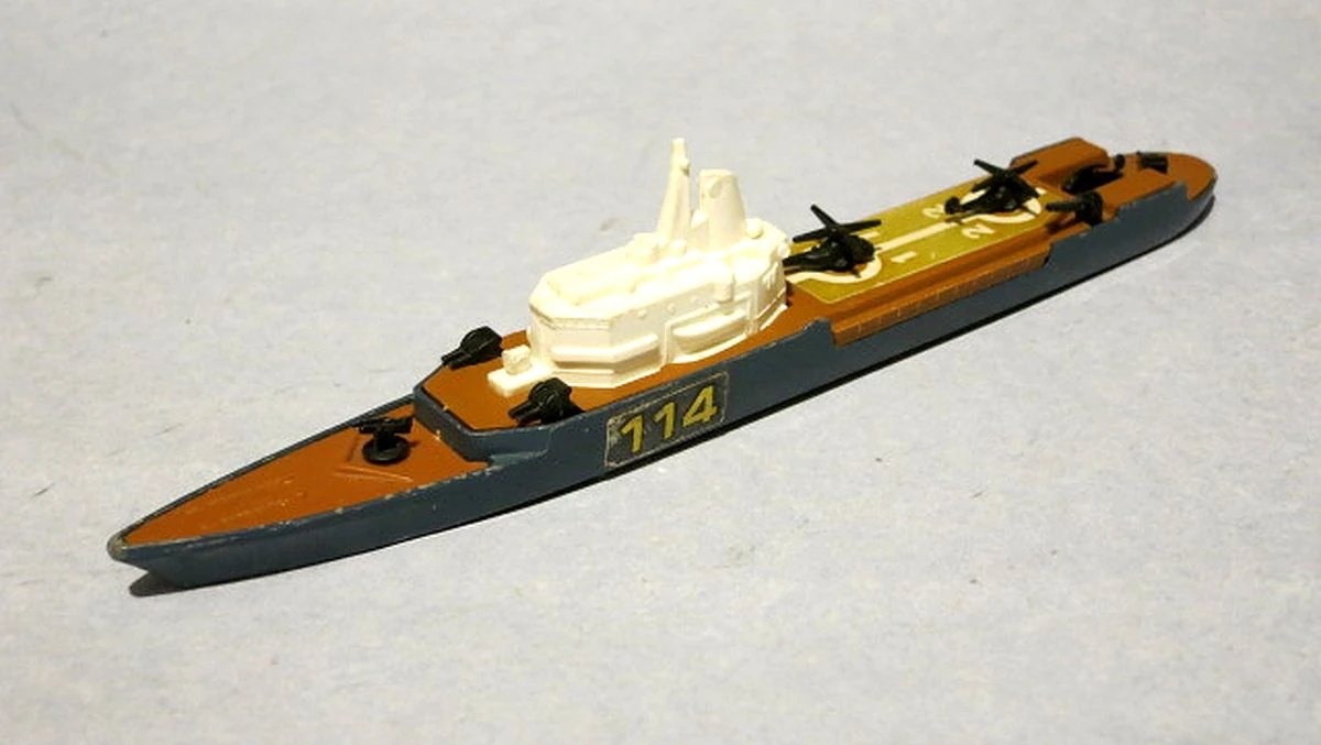 Hot Wheels Helicopter Carrier