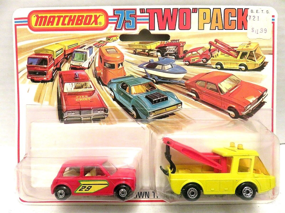 Hot Wheels Breakdown Truck & Mini