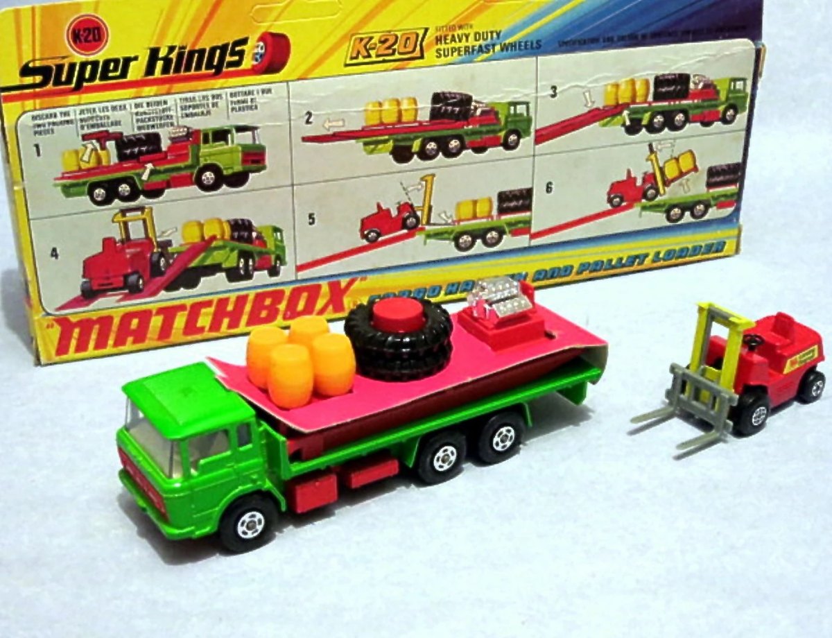 Hot Wheels Cargo Hauler