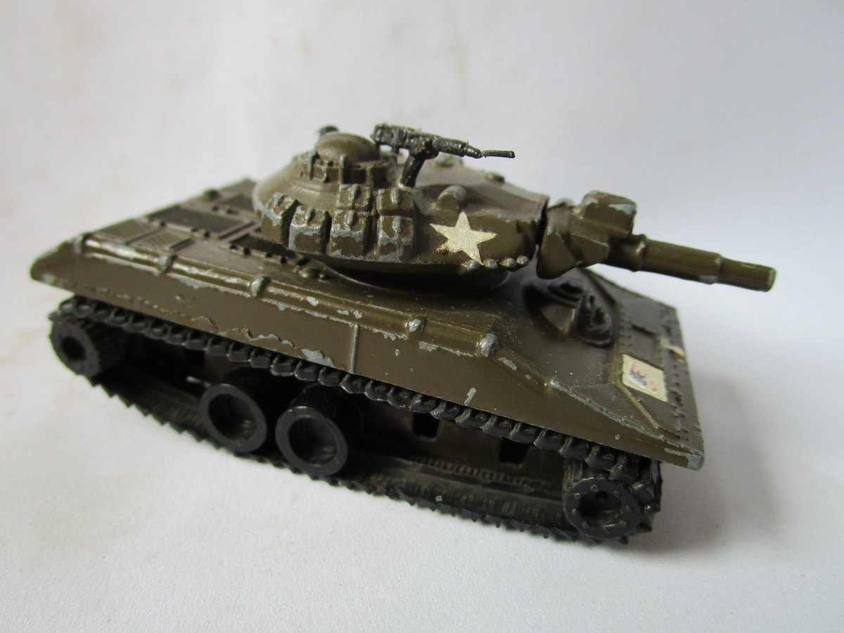 Hot Wheels M-551 Sheridan