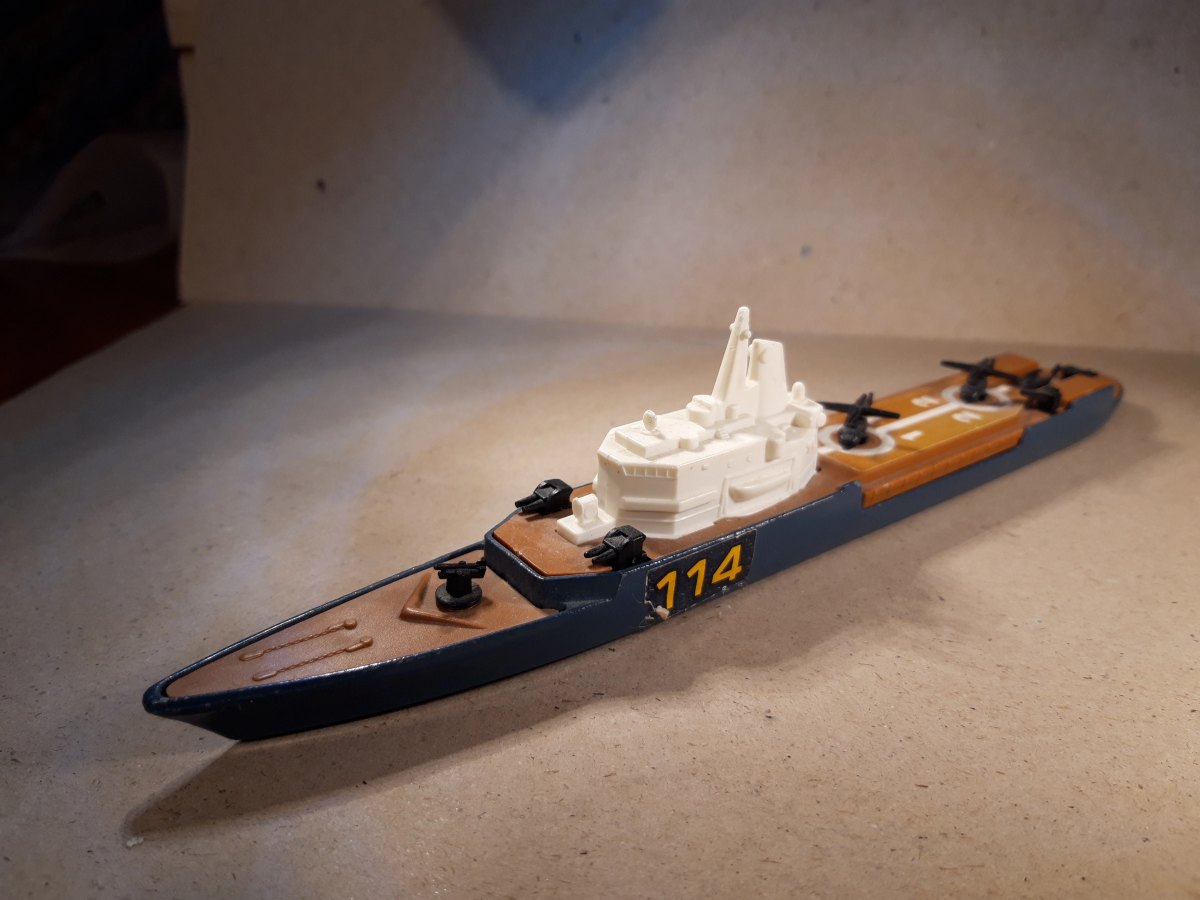 Hot Wheels Helicopter Carrier