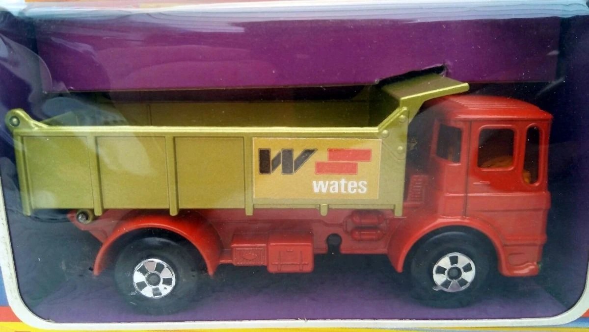 Hot Wheels Leyland Tipper Truck
