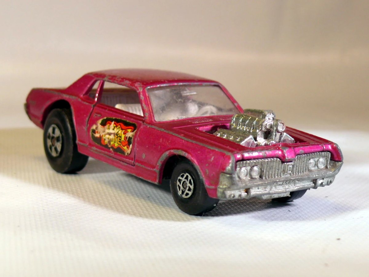 Hot Wheels Cougar Dragster