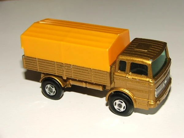 Hot Wheels Mercedes Truck [ 2 ]