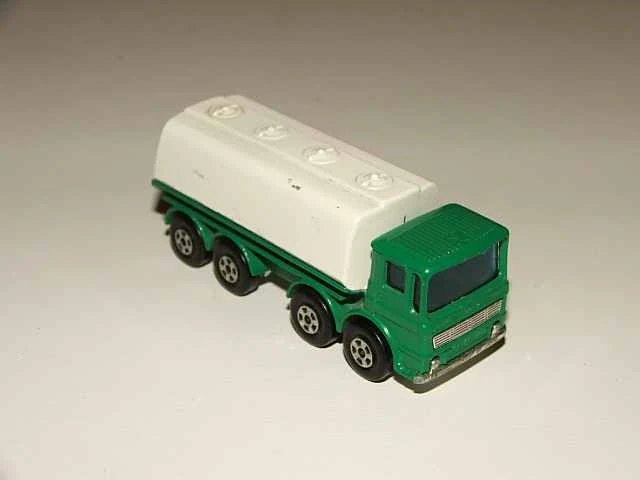 Hot Wheels Leyland Petrol Tanker