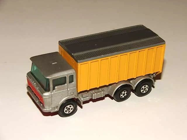 Hot Wheels DAF Tipper Container Truck