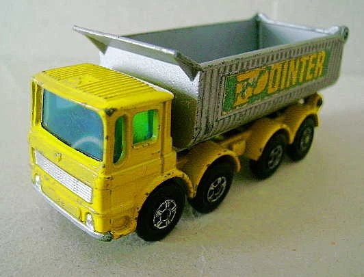 Hot Wheels 8 Wheel Tipper
