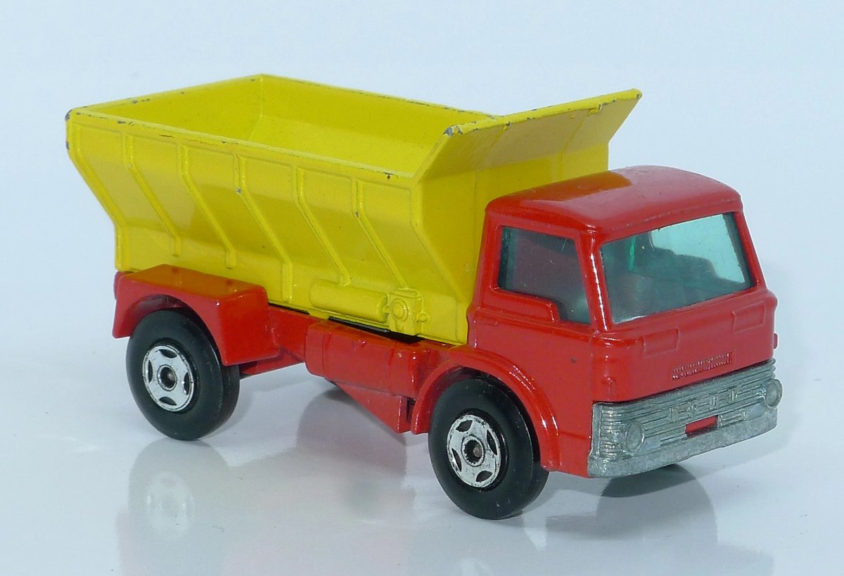 Hot Wheels Grit Spreader