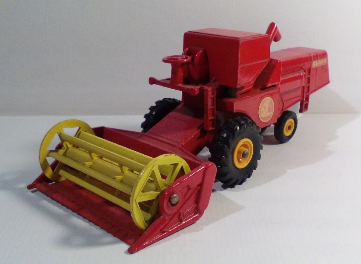 Hot Wheels Claas Combine Harvester