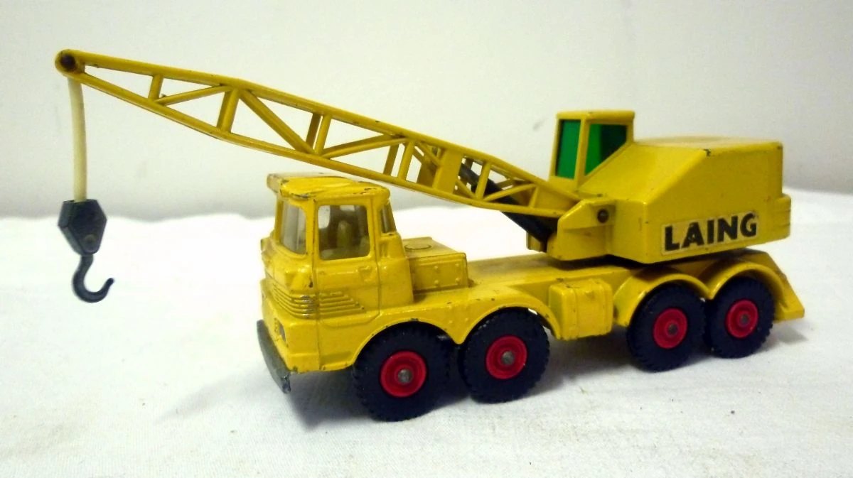 Hot Wheels Scammell Crane Truck