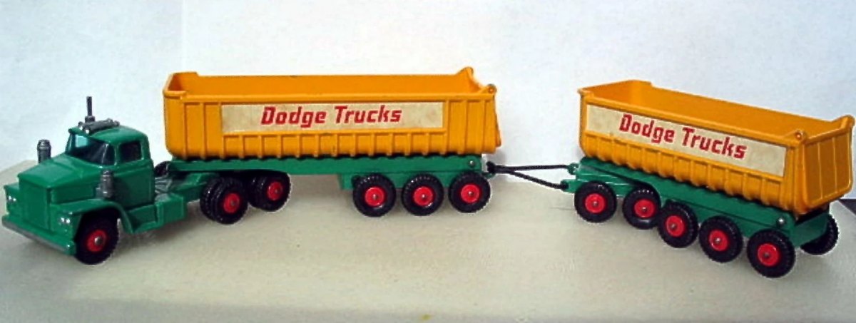 Hot Wheels Dodge Tractor with Twin Tippers