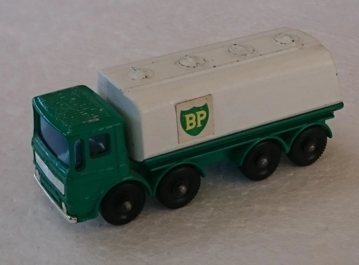 Hot Wheels Leyland Petrol Tanker