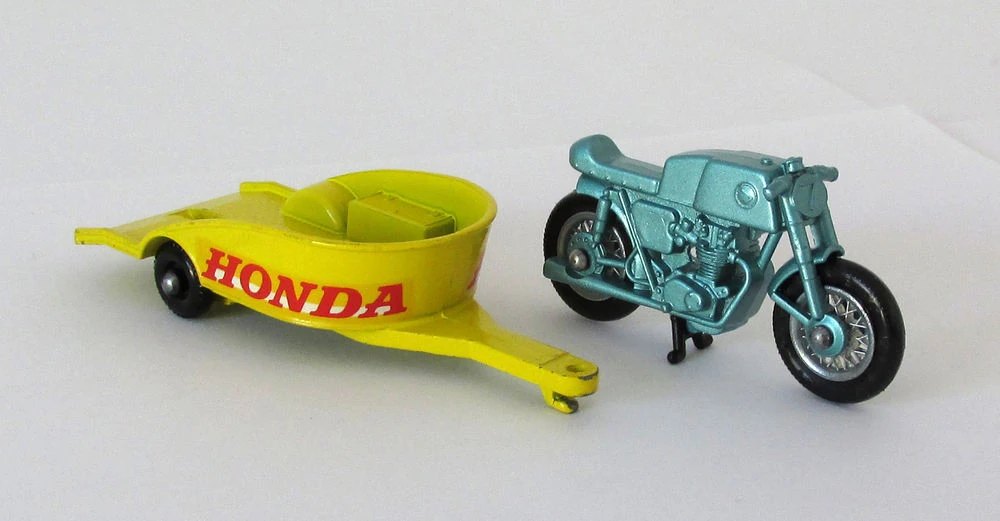 Hot Wheels Honda Motorcycle & Trailer