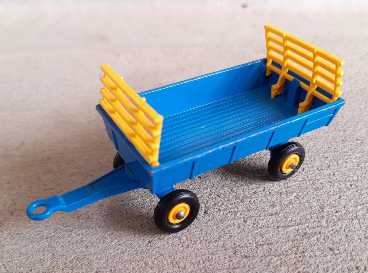 Hot Wheels Hay Trailer