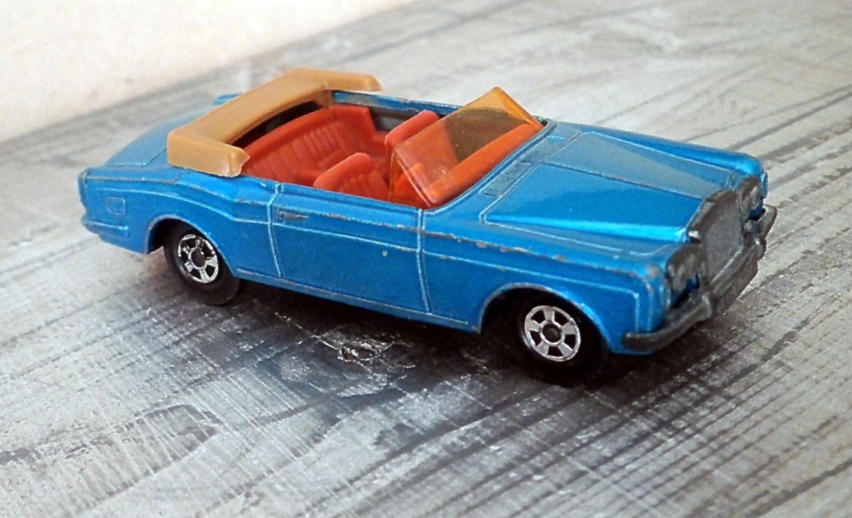 Hot Wheels Rolls Royce Silver Shadow Coupe