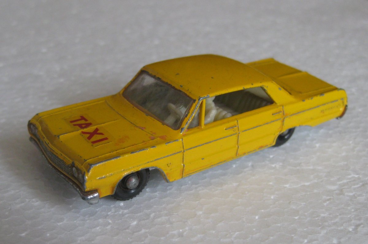 Hot Wheels Chevrolet Impala Taxi