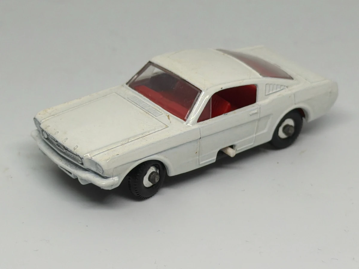 1967 Mustang Fastback White: No Package: Image 2