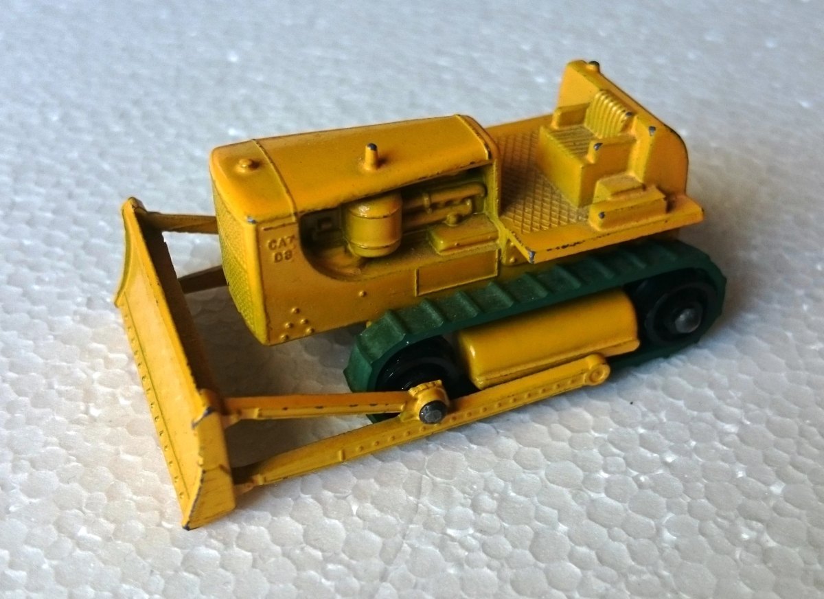 Hot Wheels Caterpillar Bulldozer