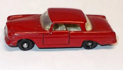 Hot Wheels Mercedes-Benz 220 SE