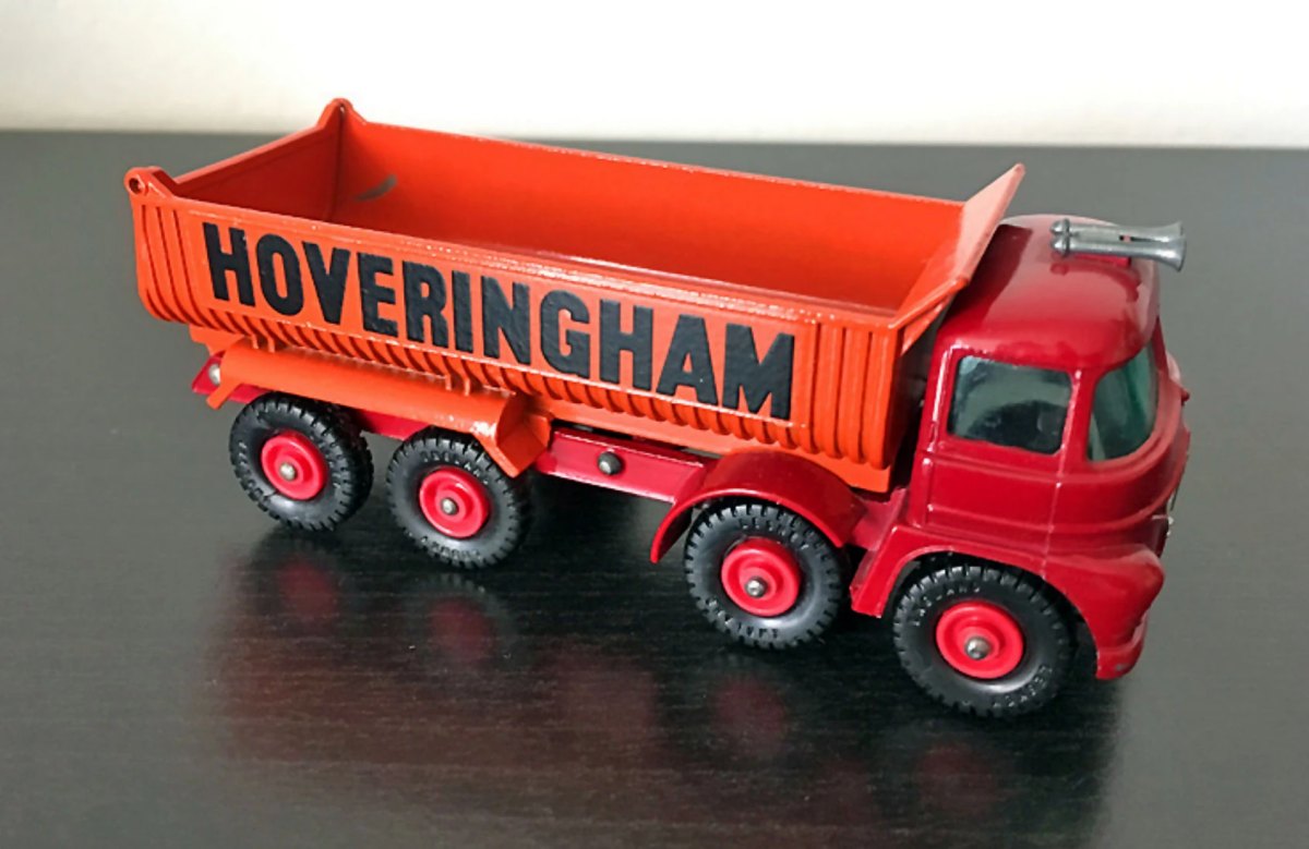 Hot Wheels Hoveringham Tipper Truck